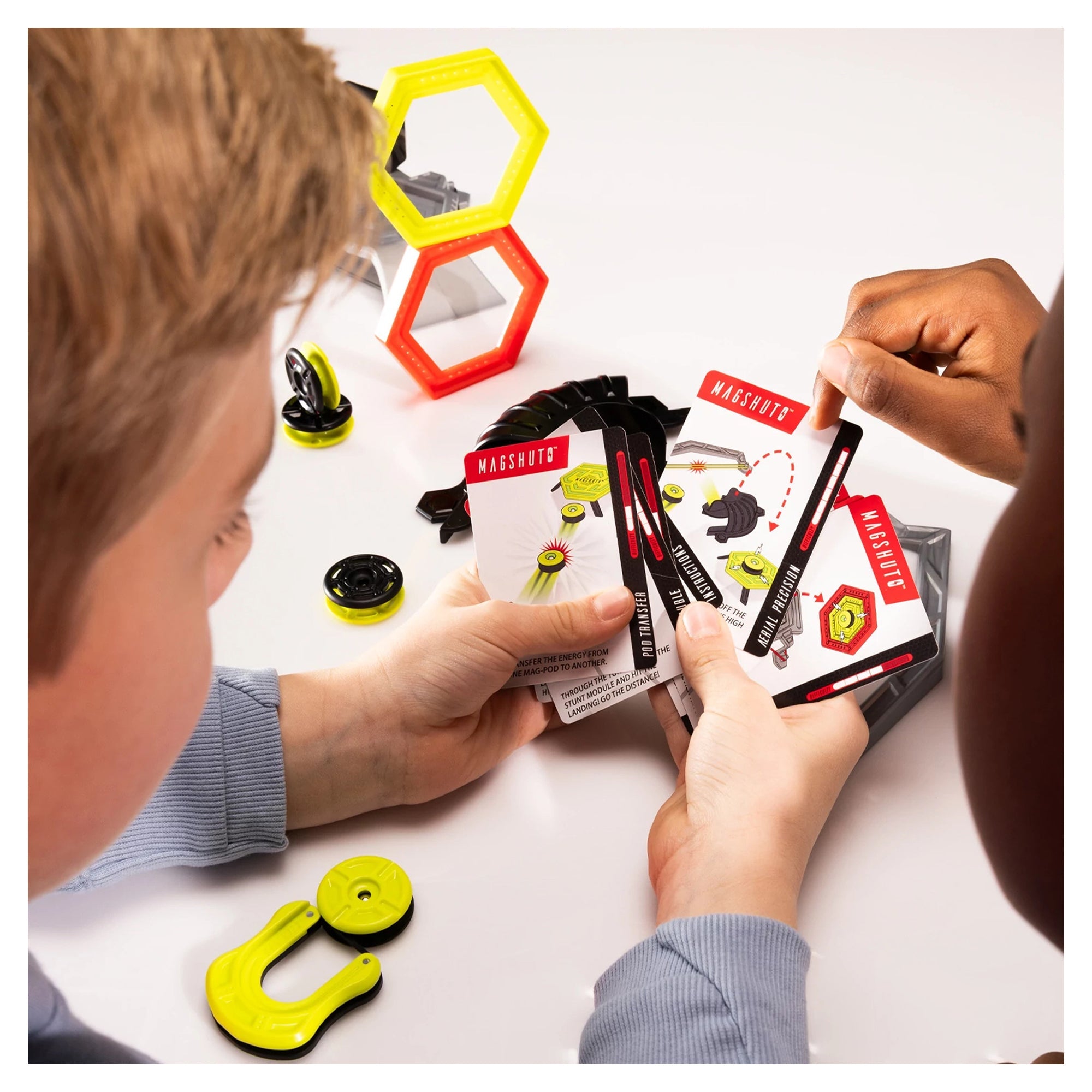 Fat Brain Magshuto Stunt Park Toy - Image 4