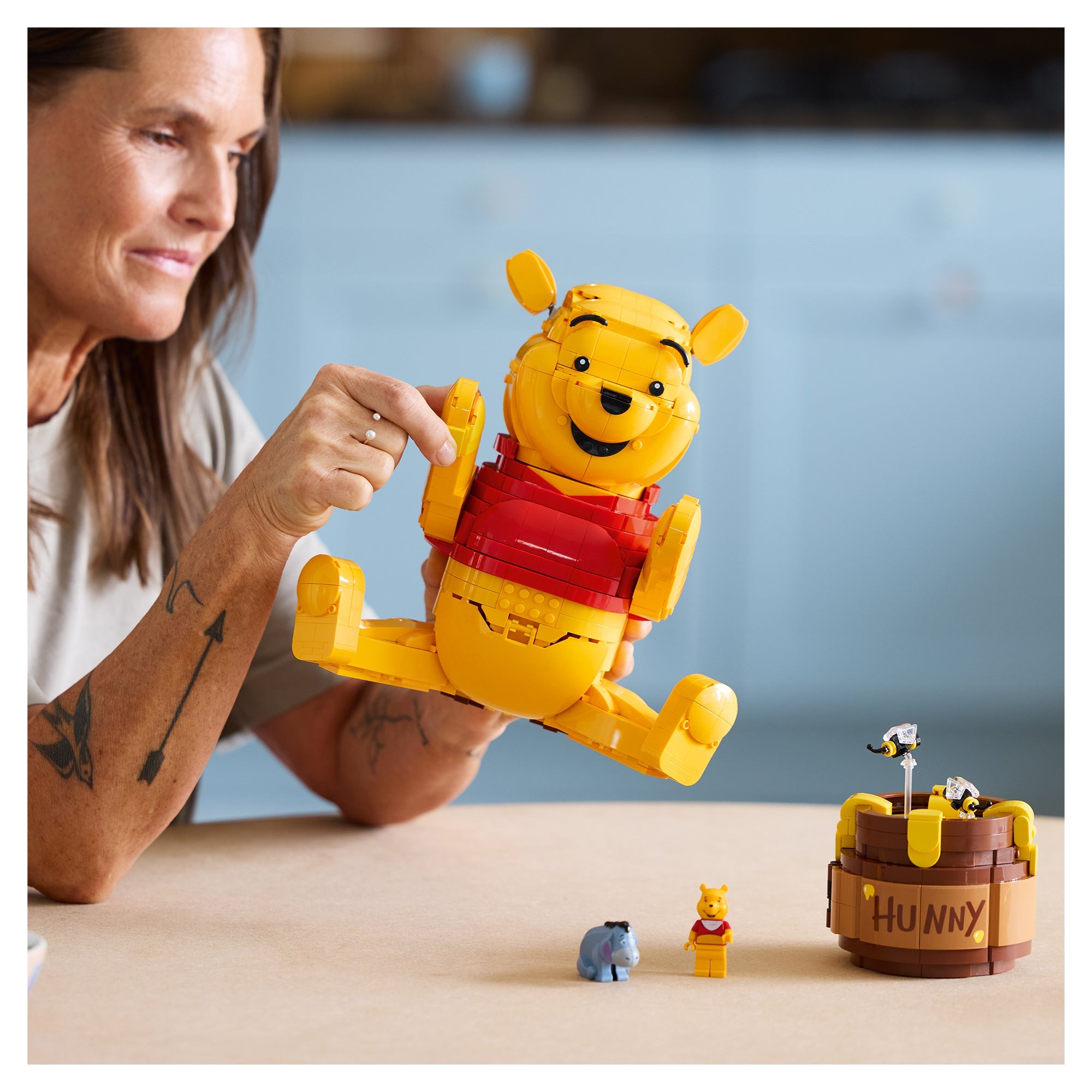 LEGO® Disney Winnie the Pooh Building Set 43300 Pot - Image 3