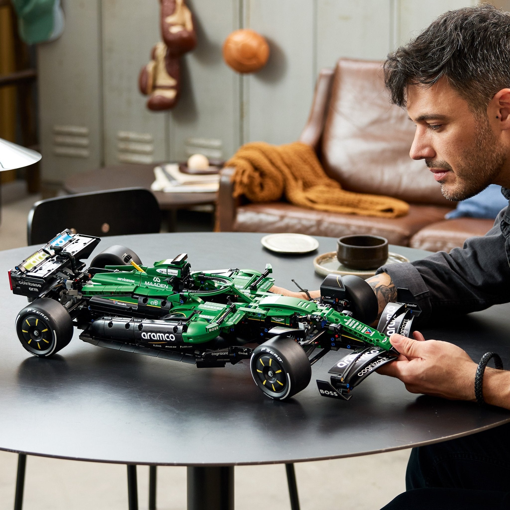 LEGO® Technic Aston Martin Aramco AMR25 F1 Car 42240 Scale - Image 3