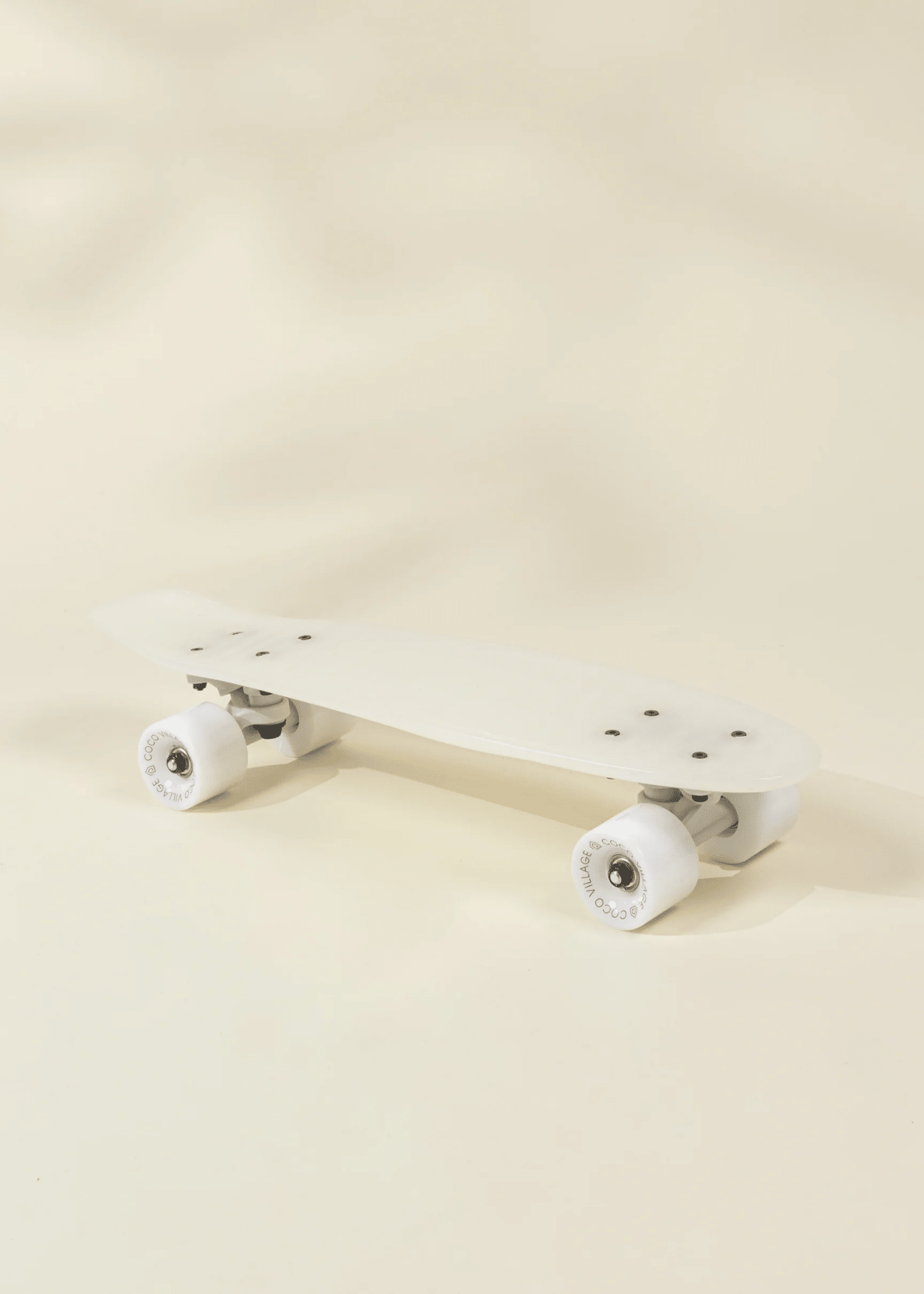 Coco Village Kids’ Pintail Cruiser Skateboard–Glow in the Dark Toy