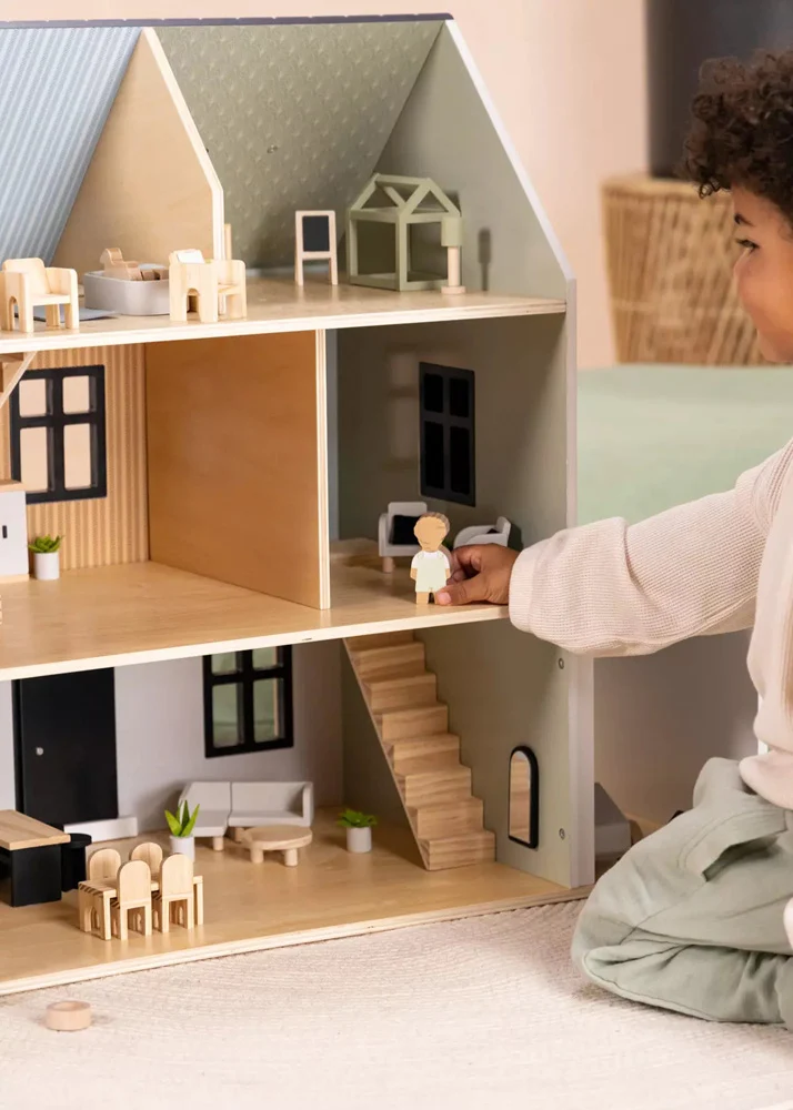 Coco Village Set of 5 Family Wooden Dollhouse characters Soap - Image 20